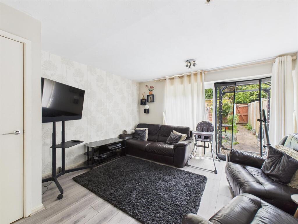 Lounge / Dining Room