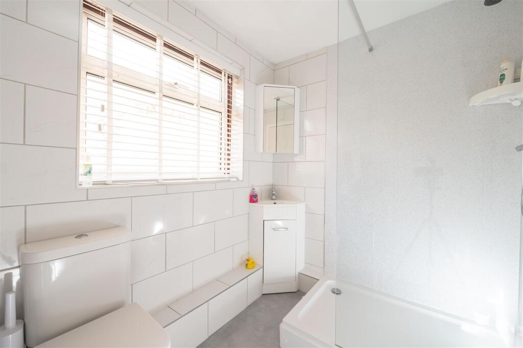 4 The Paddock, Hitchin-20.jpg