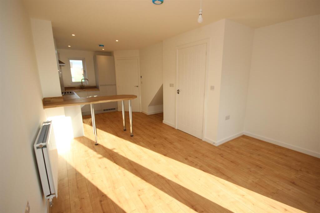Living Area.JPG