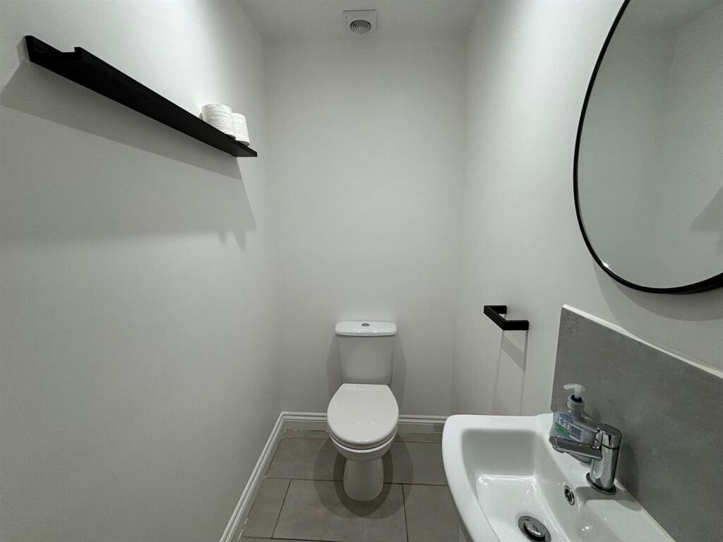 cloakroom.jpg