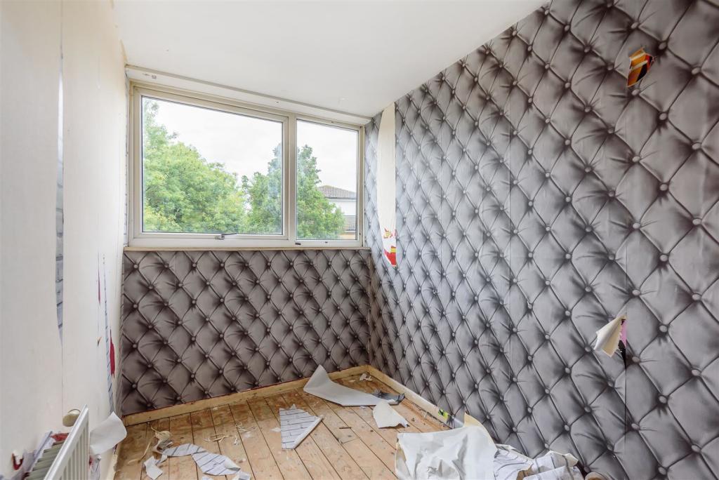 Bedroom 3.jpg