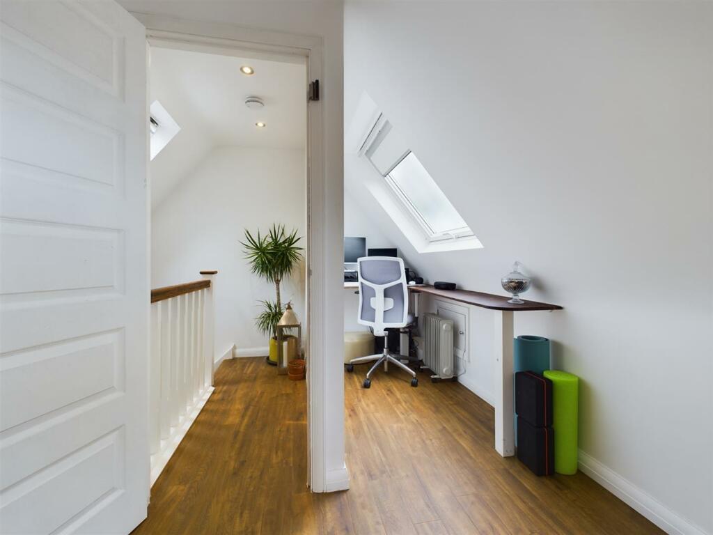 CAM02319G0-PR0118-ST