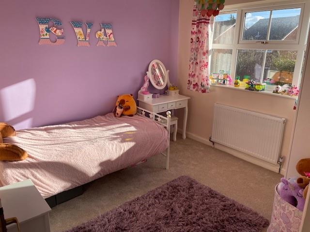 bed 2.jpg