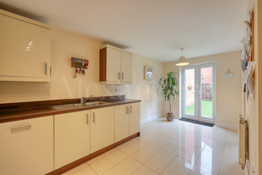 Kitchen/Breakfast Room