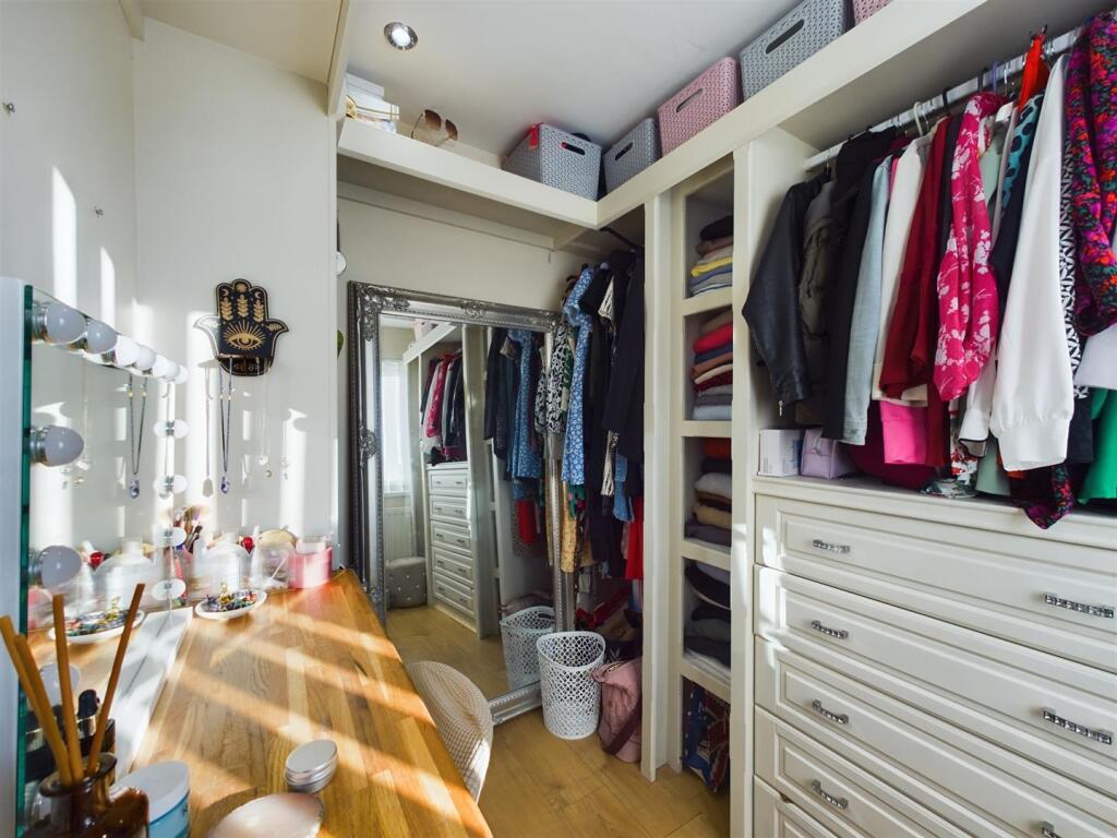 Dressing Room.jpg