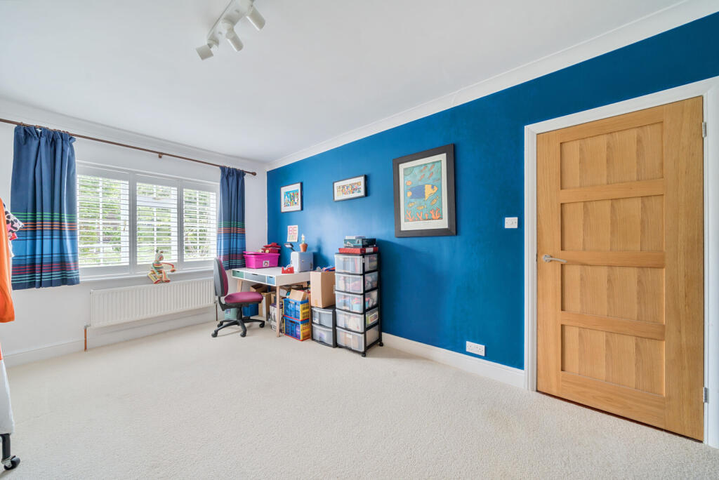 32-68222f0e249dc-...