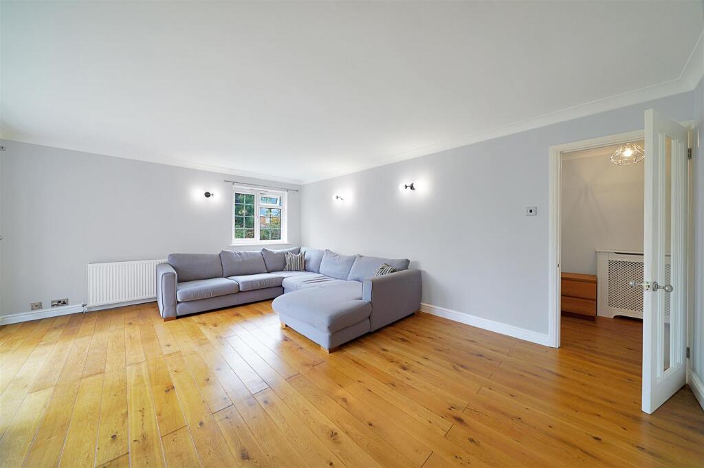 Flat 3, Balmoral Court - j1RKAh4J8gphATill825.jpg