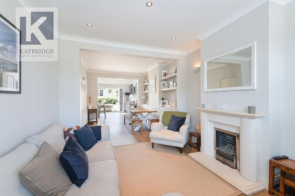 Bridgewood Road, Worcester Park - KT4 8XS