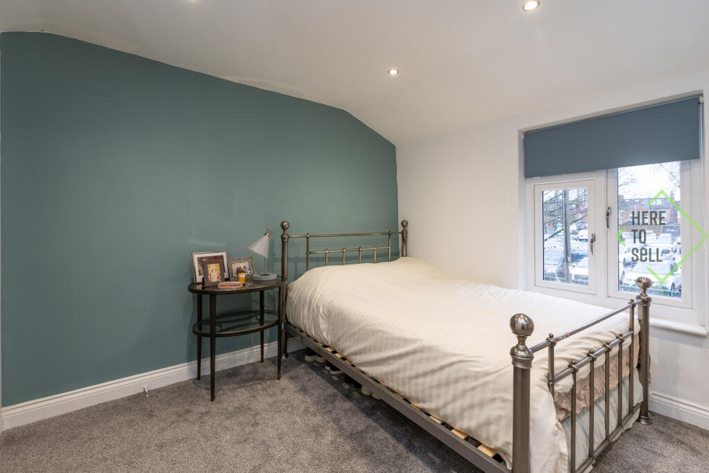 27 Lodge Lane N12 8JG-2
