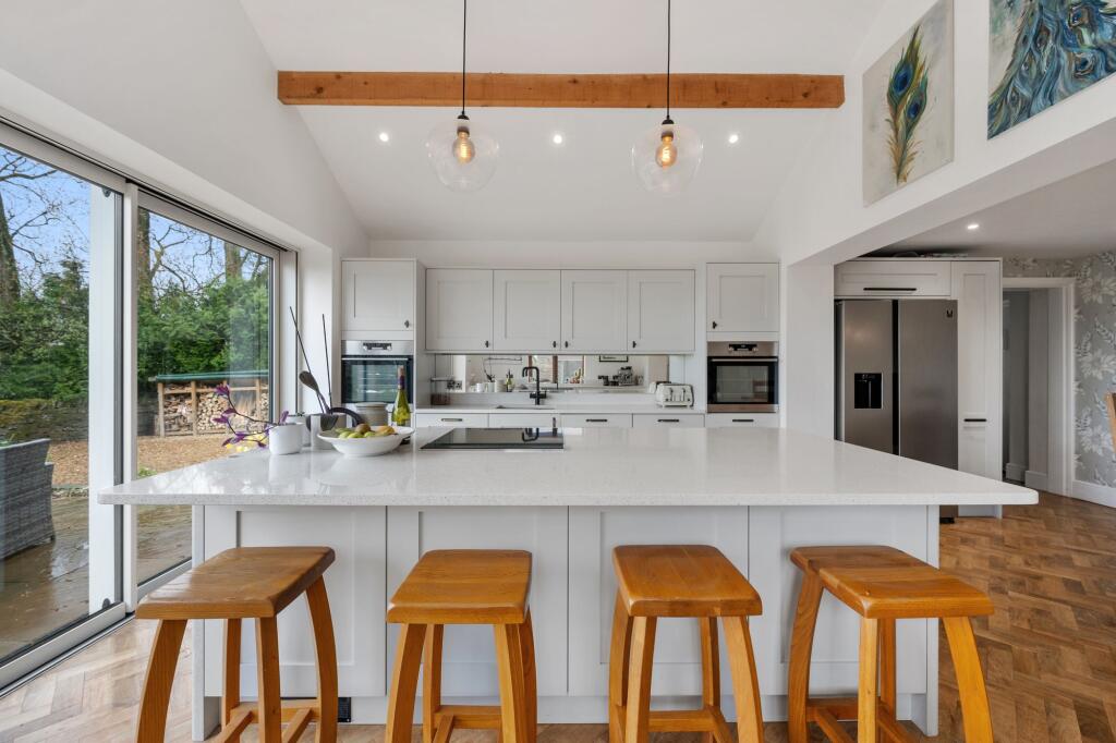 Kitchen / dining room