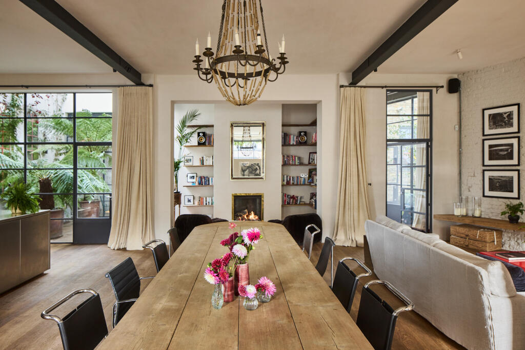 317933 - DANG8790.jpg