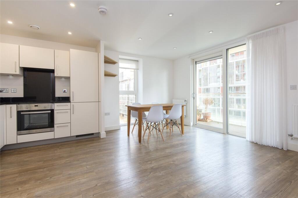 Living Room/Kitchen