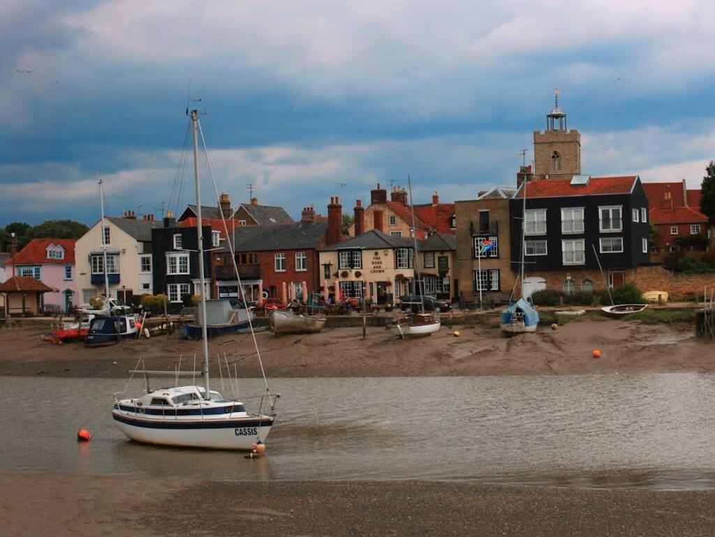 Wivenhoe Panorama...