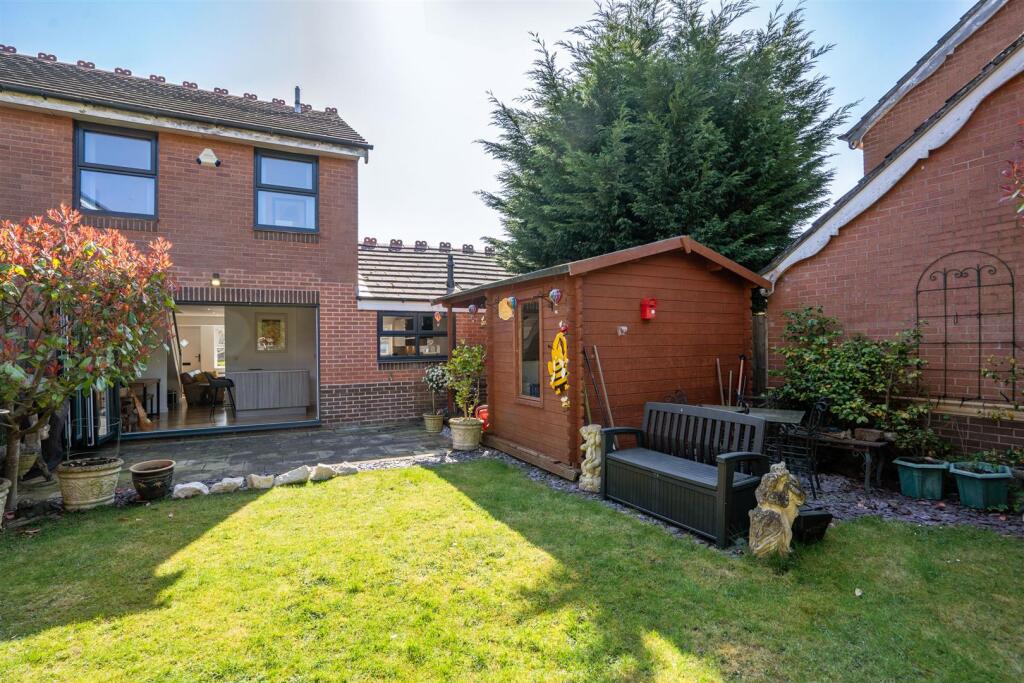 30 Chivington Close_24.jpg