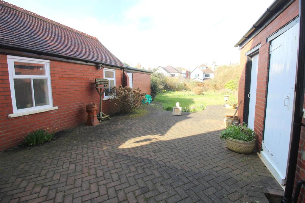 Fairhaven Road, 12 - Rear 1 new.JPG