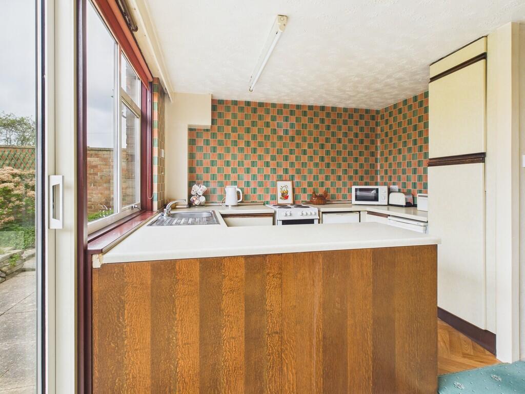 CAM05068G0-PR0015...