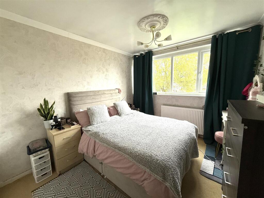 6 SWALLOW BED 2.jpeg