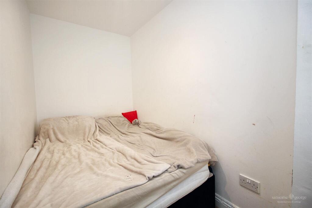 Study / Bedroom 4