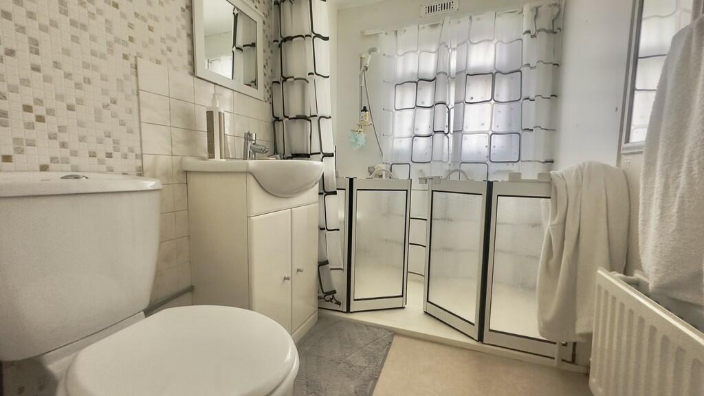 9413D9E6-EC5E-4E8...