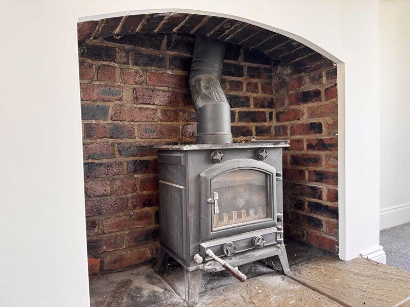 Log burner