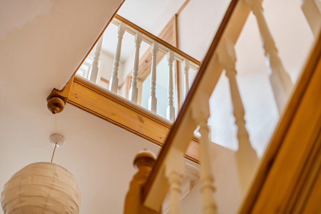 1358700-12-68d26b...