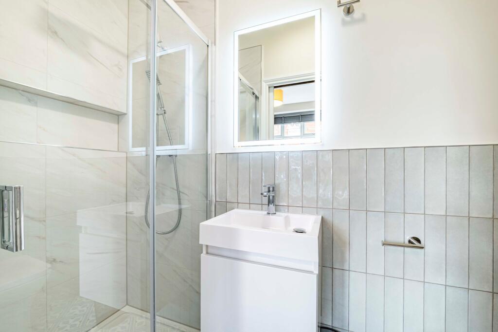 Ensuite