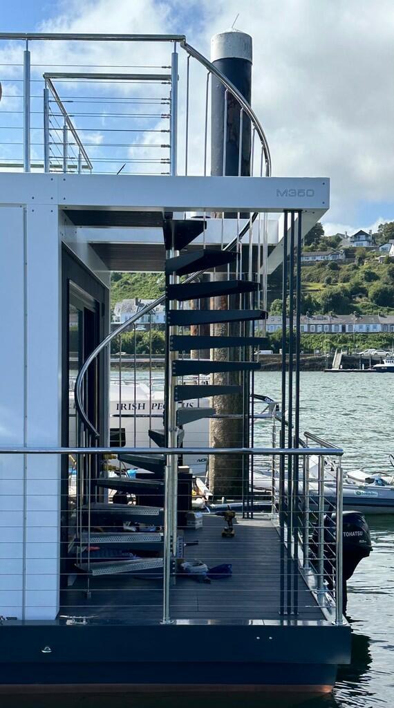 0981c03c-6108-4c7...