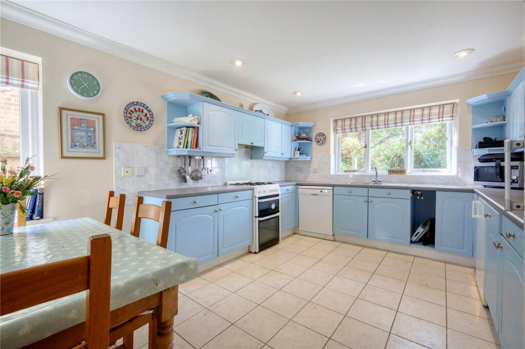 Kitchen/Breakfast