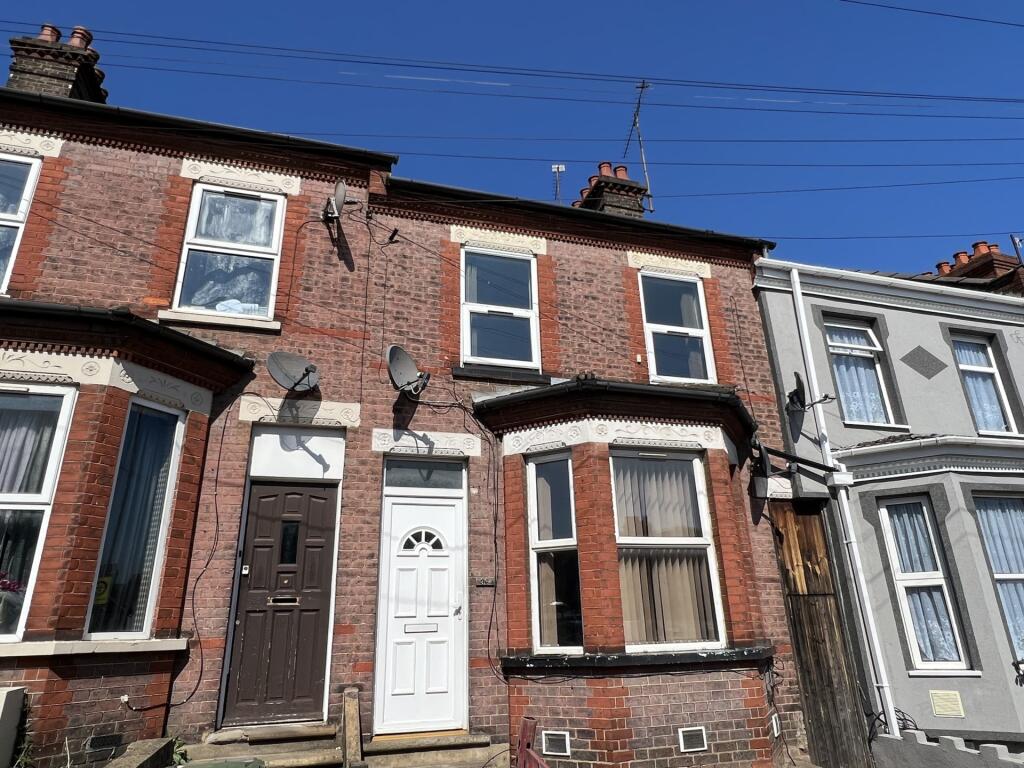 3 bedroom Terraced for rent