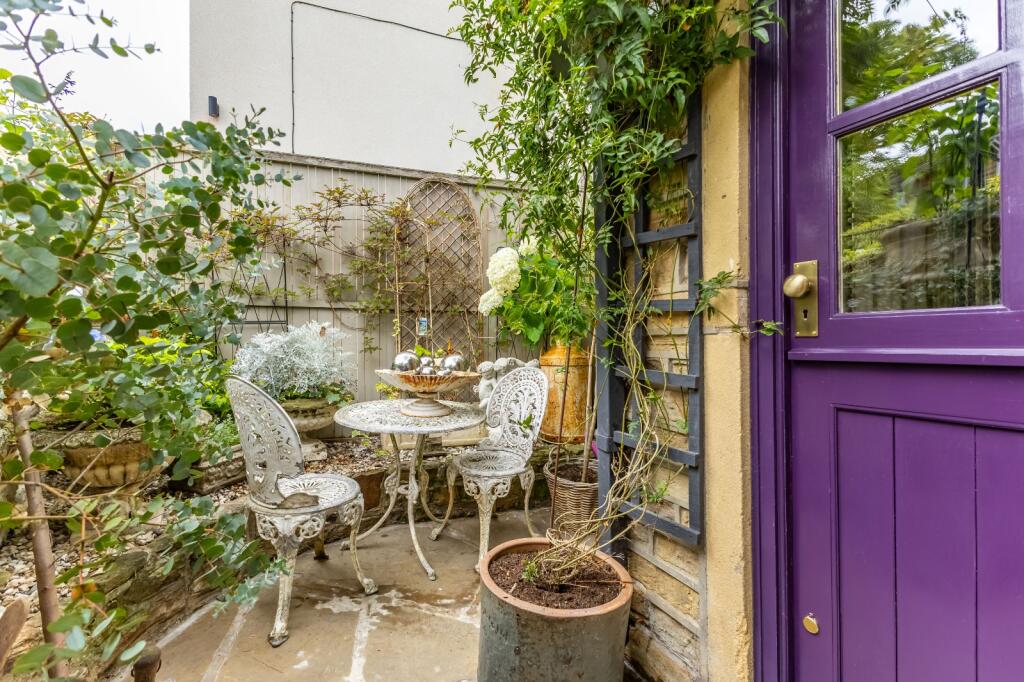 Courtyard Garden