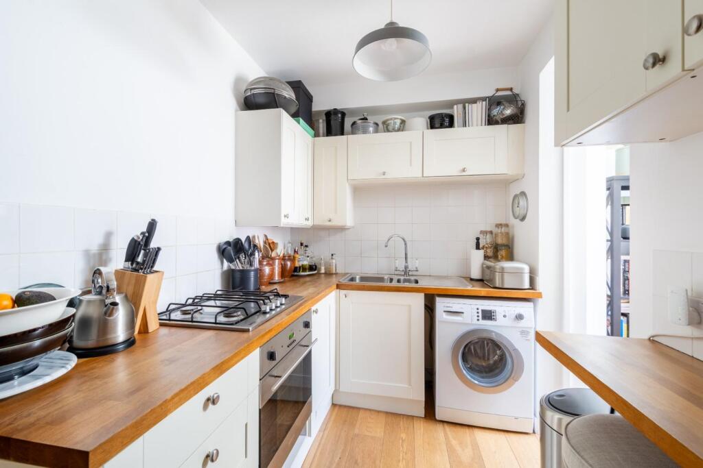 27a Brunswick Street BA1 6PQ-16.jpg