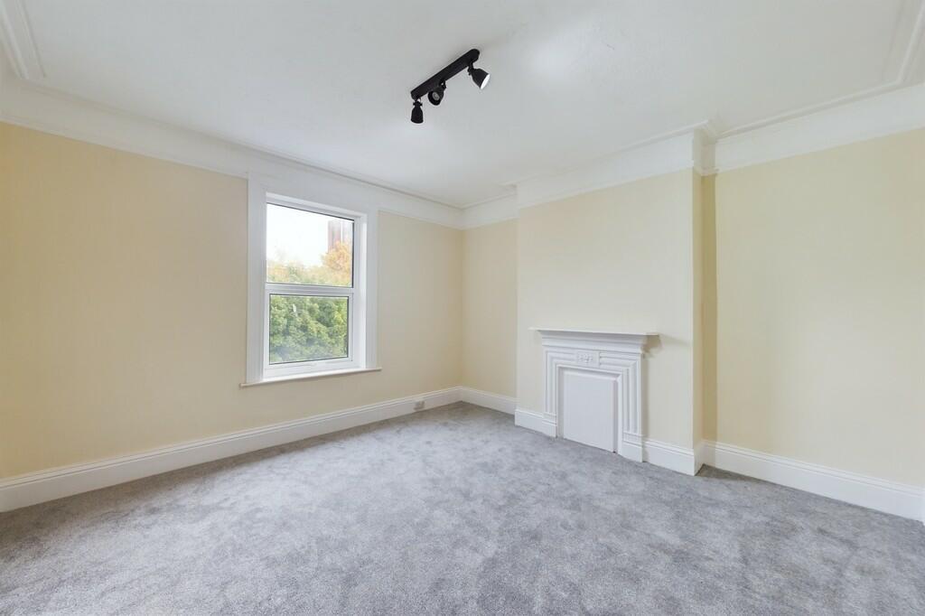 CAM01085G0-PR0450...