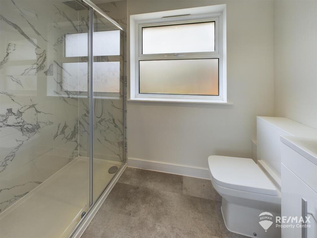 En-Suite Shower Room.jpg
