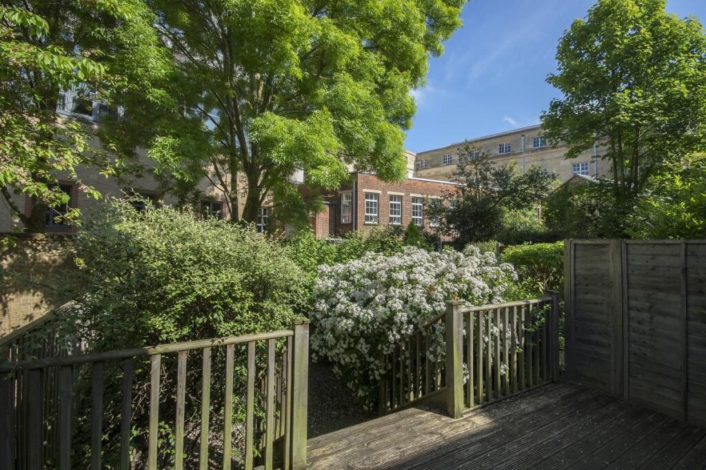 image (112)