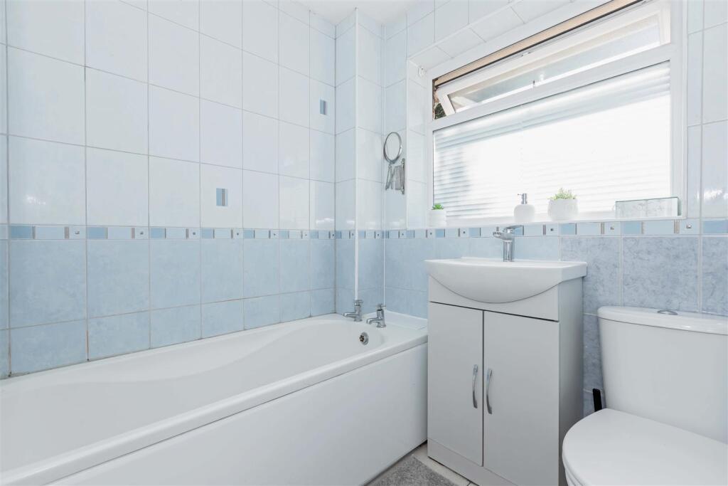 Sherbrooke Close_5.jpg