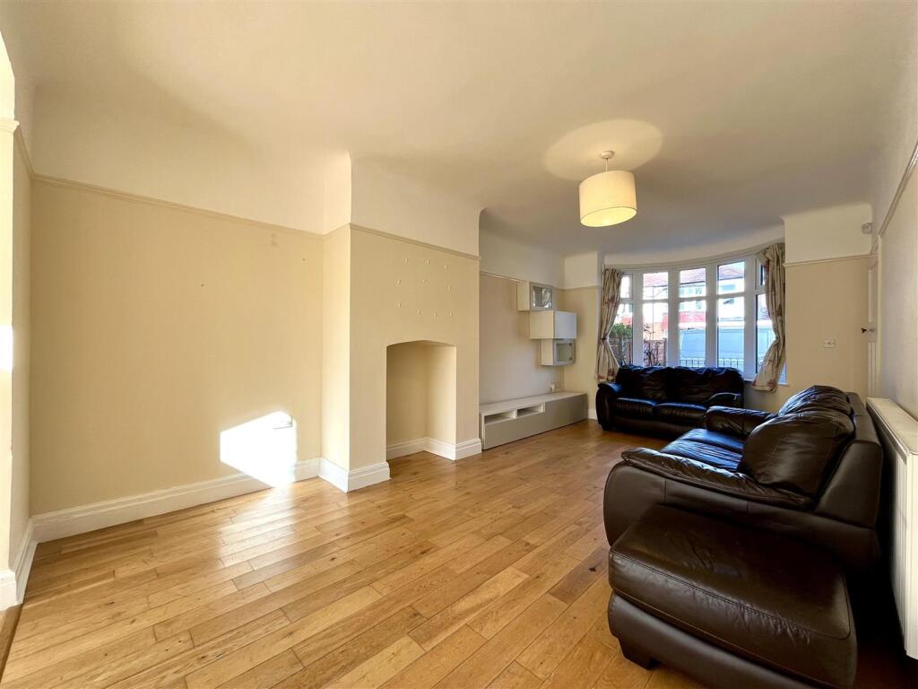 Living Area Aspect 2