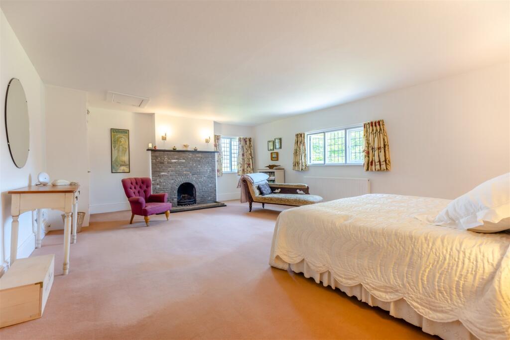 Main Bedroom