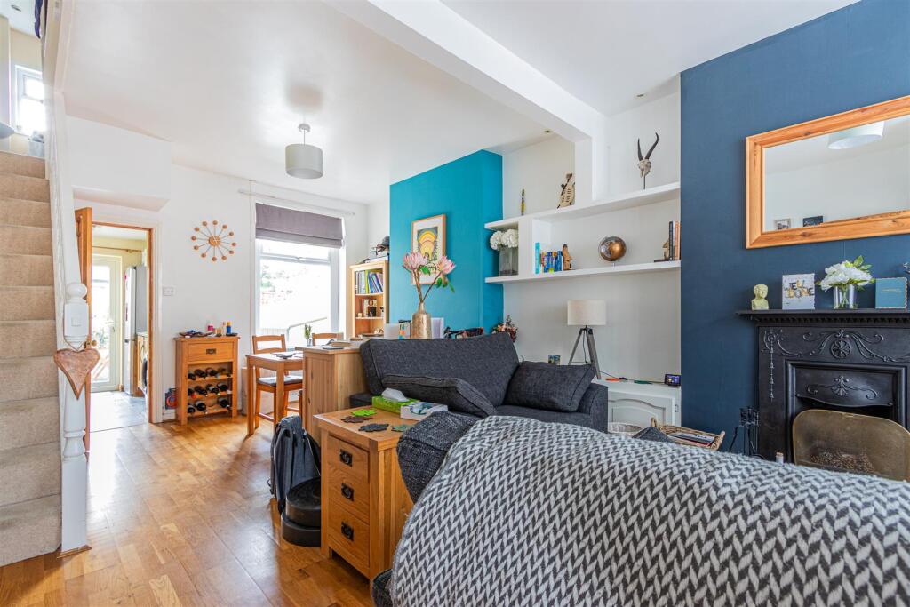 Glenroy Street 90 (11 of 13).jpg