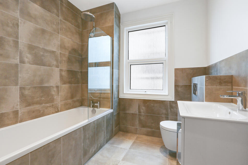 Flat 3, 165 St. Marg