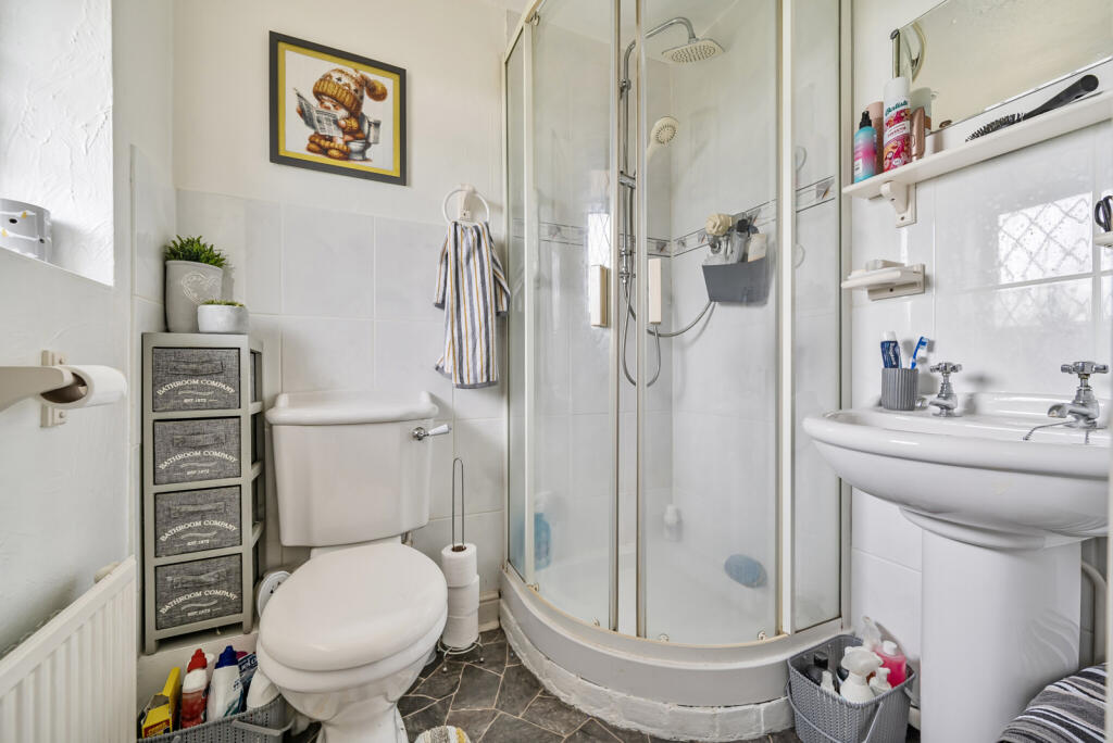 1330050-15-6883b7...