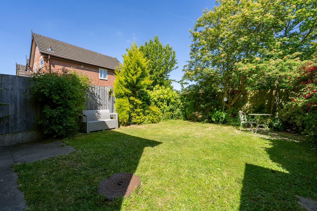 Newry Court, CH2 ...