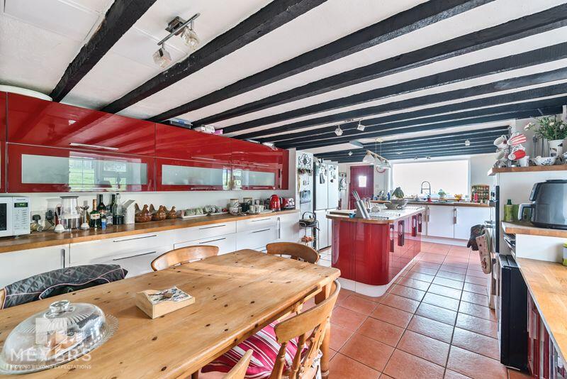 Kitchen / Breakfast Room