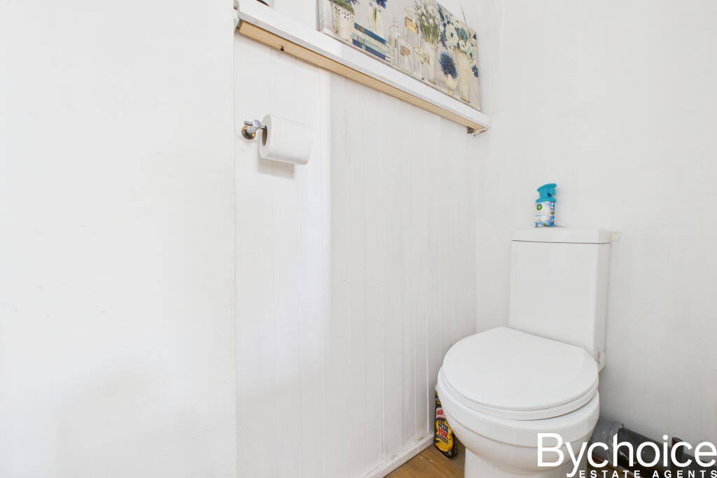 CAM05454G0-PR0072-STILL001