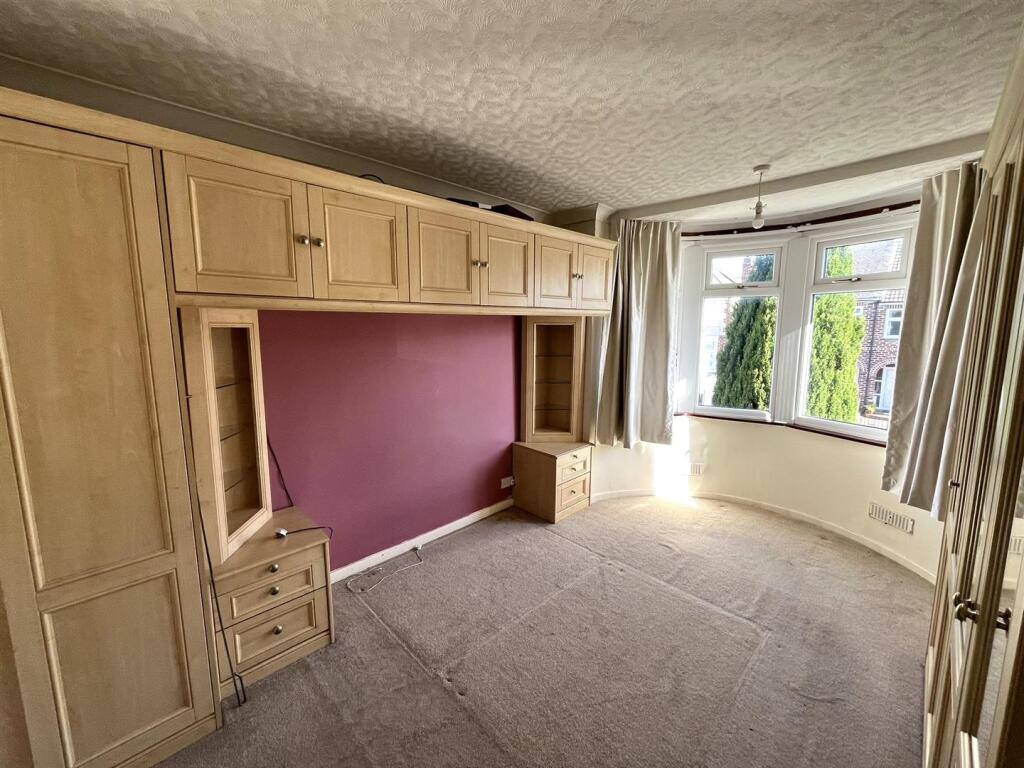 Rutherglen Avenue, Whitley - Bedroom
