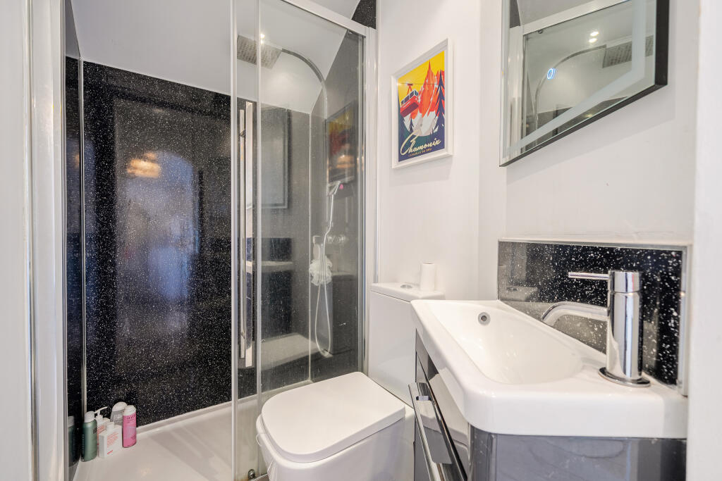 Ensuite Shower Room