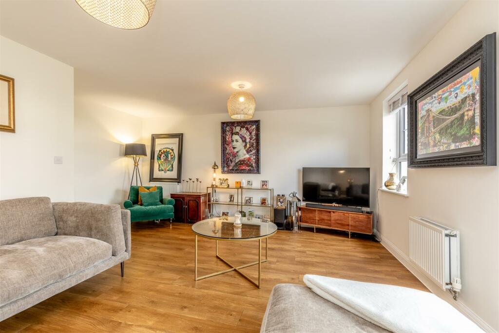 Long Leaze Road, Patchway Living Room 5.jpg