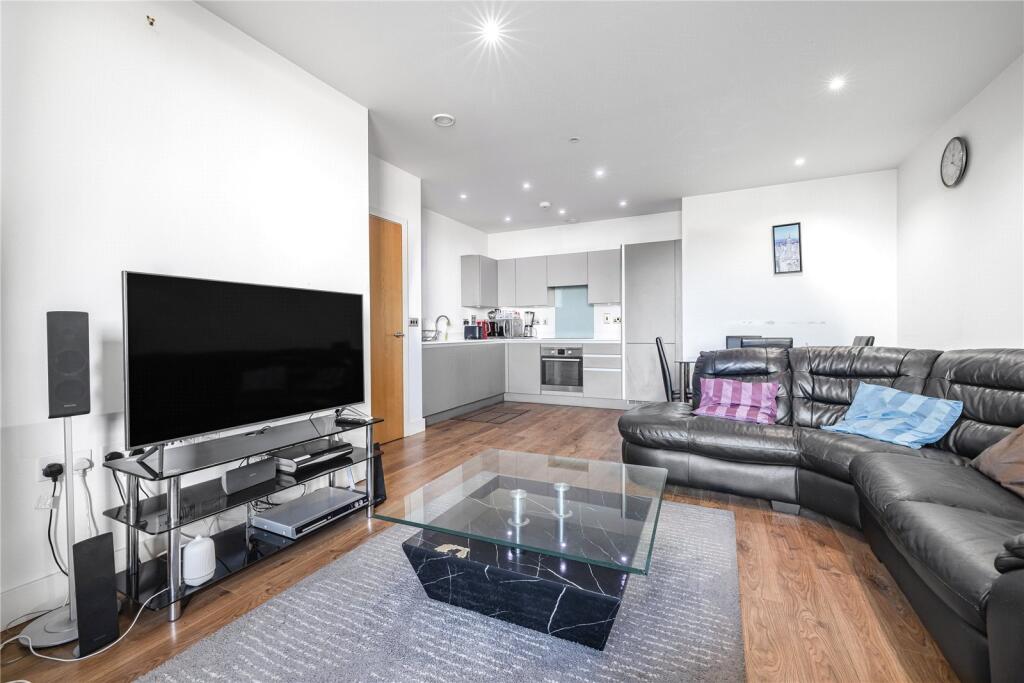 Reception/Kitchen