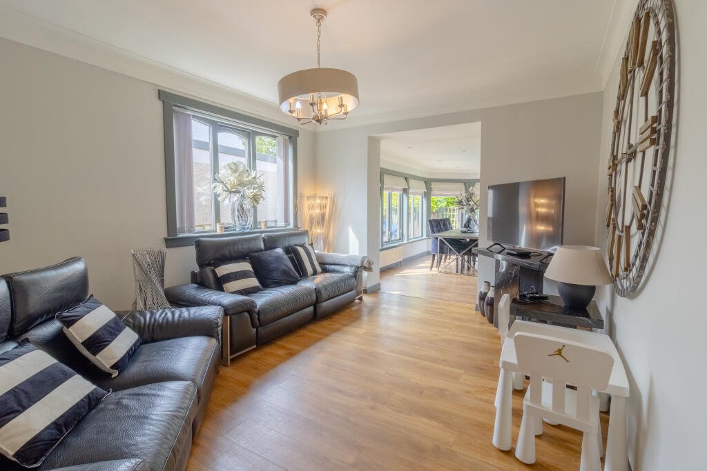 Sitting Room to Dining Area