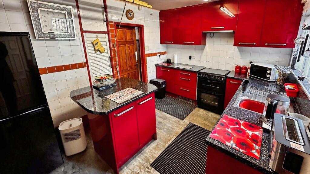 Kitchen Dine