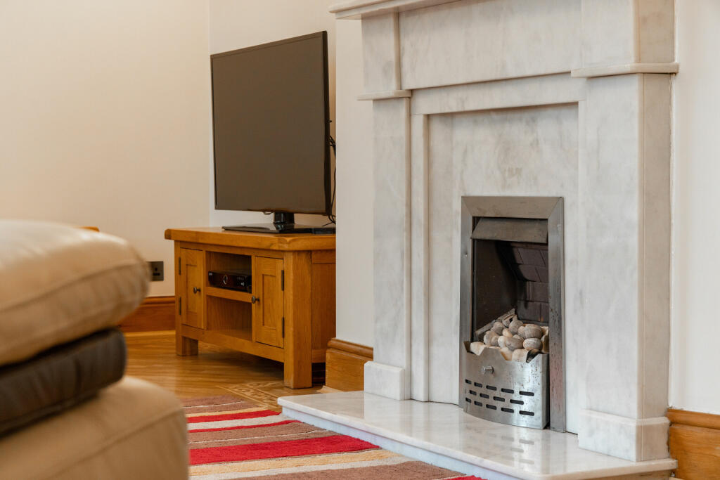 20240805-1231_Maison Haus - 4 Brookhouse Mill Ln, 